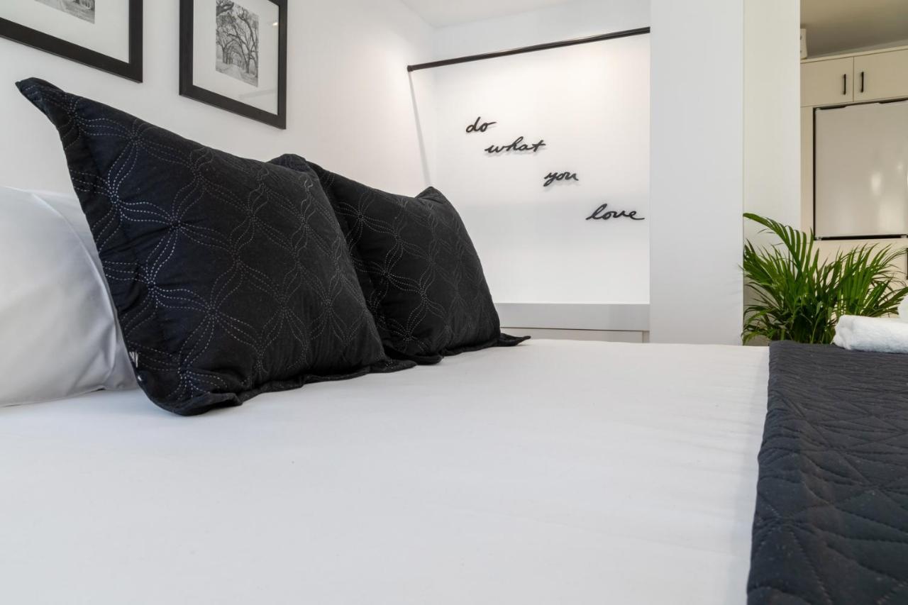 Sandra'S Luxury Studio Apartment Tolón Exterior foto